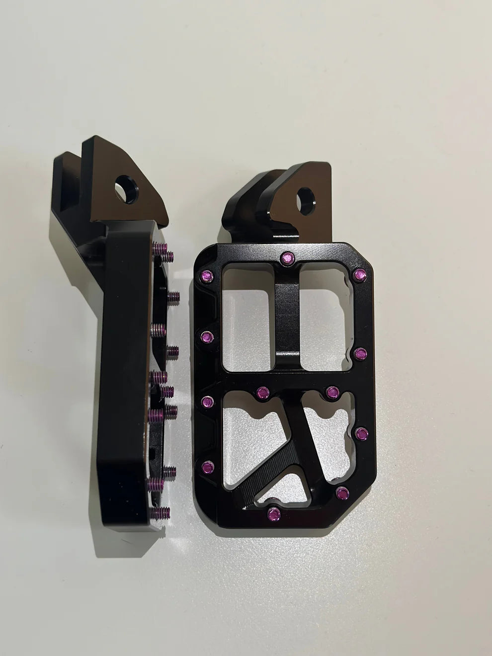 CNC Foot Pegs Supplier